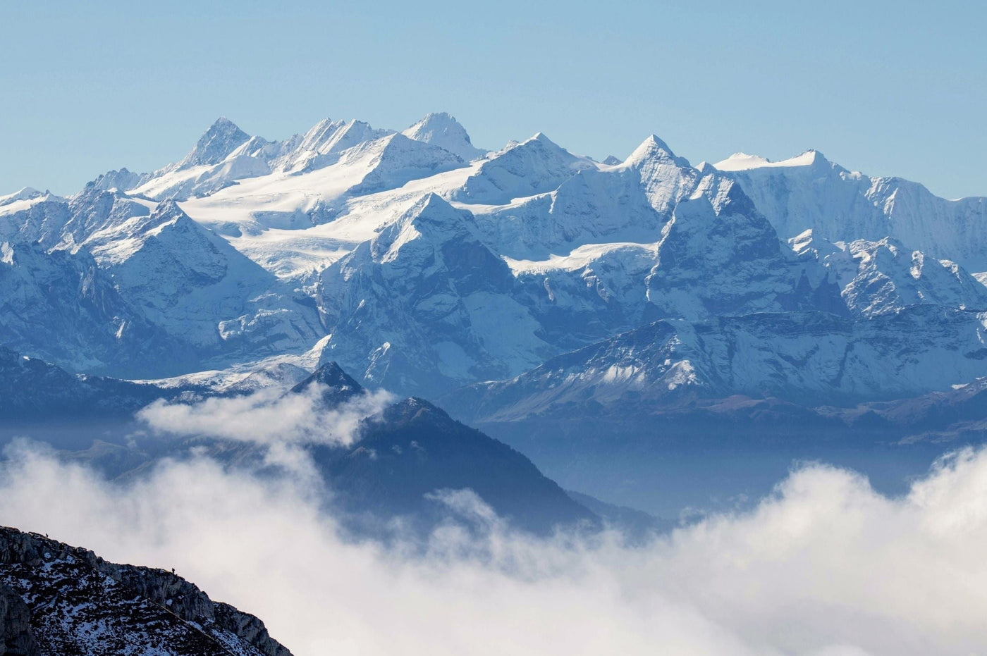 Bela Peč Viewpoint – Cliff Edge Above Podblica and the Škofja Loka Hills