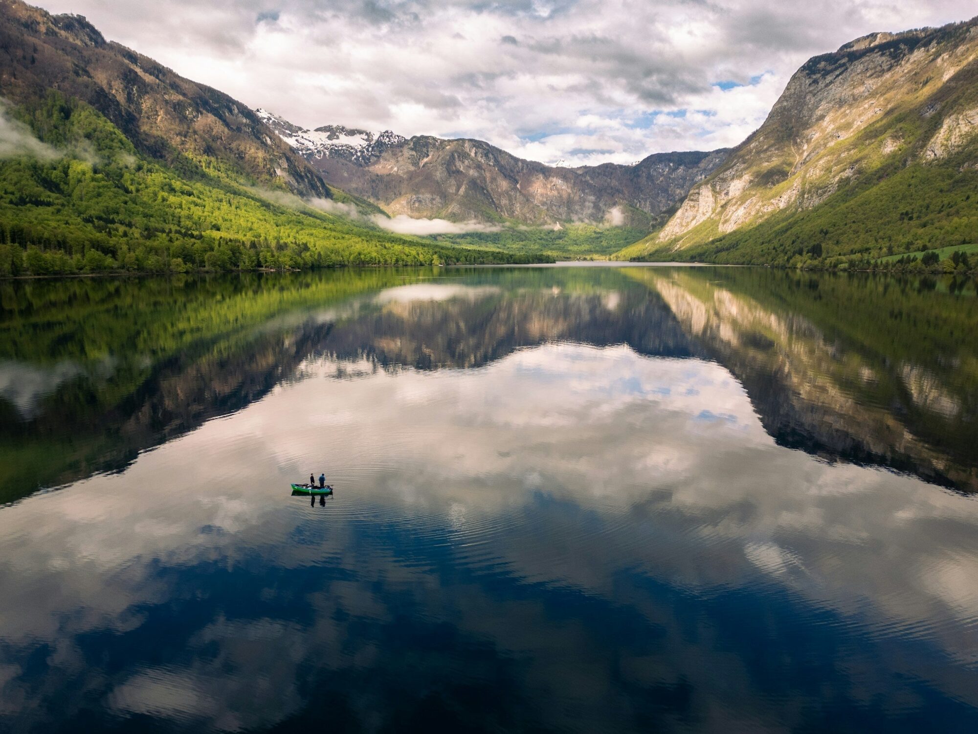 Guía de Bohinj – Lago, valles alpinos y rutas de pueblos tranquilos