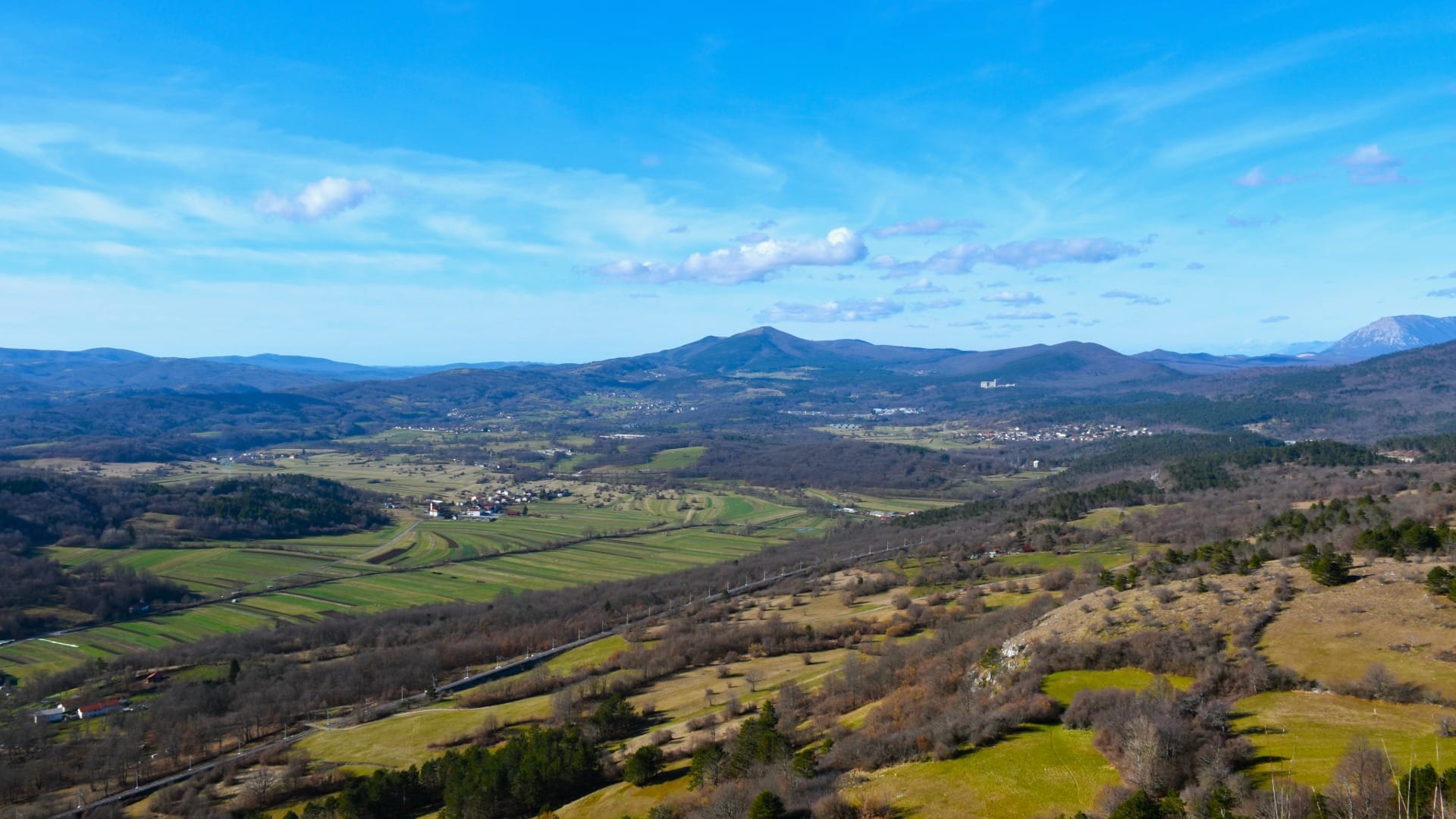 Wide view over the Vreme valley and its Karst villages